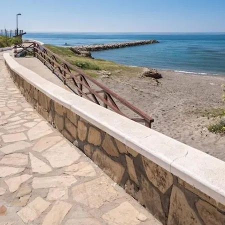 Beautiful On The Torrox-costa Boulevard! Apartment *